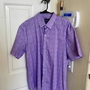 Mens dress shirts/Shoes.XL & XXL.10/11 on the shoes.Price per item Or negotiable